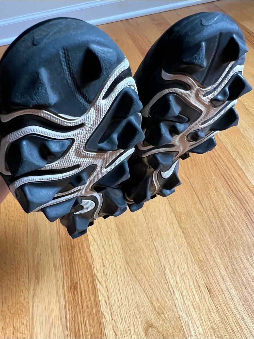 Black & White Nike Alpha FastFlex Football Cleats size 5.5 Wide